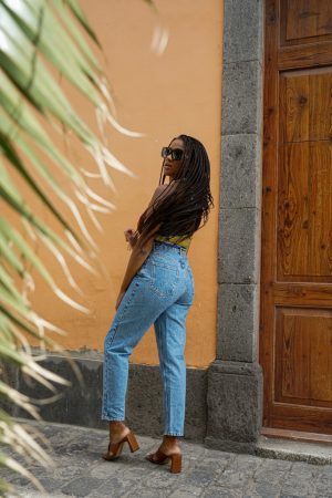 Black Fashion Blogger Girl