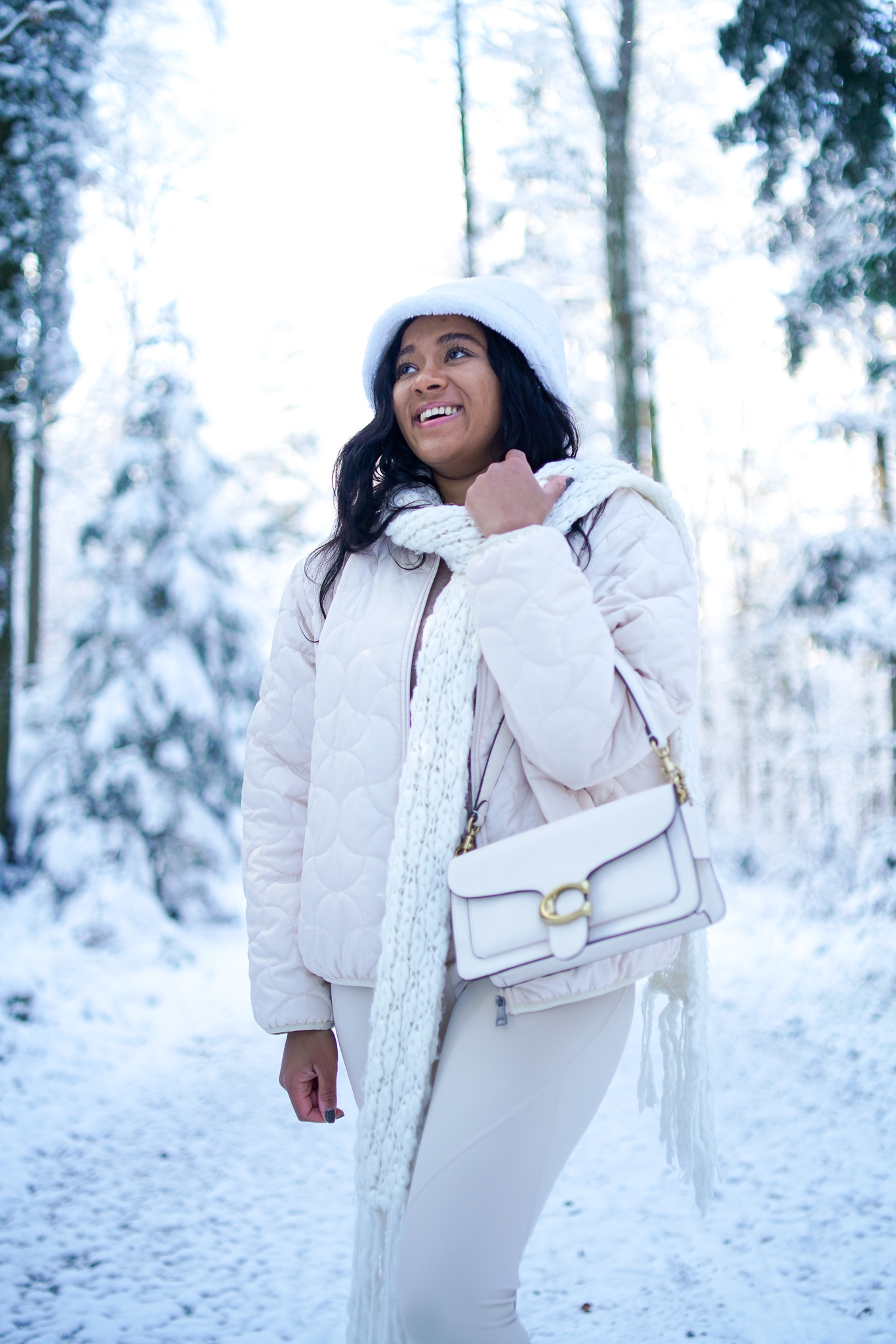 all white winter look Swiss Blogger Fashion