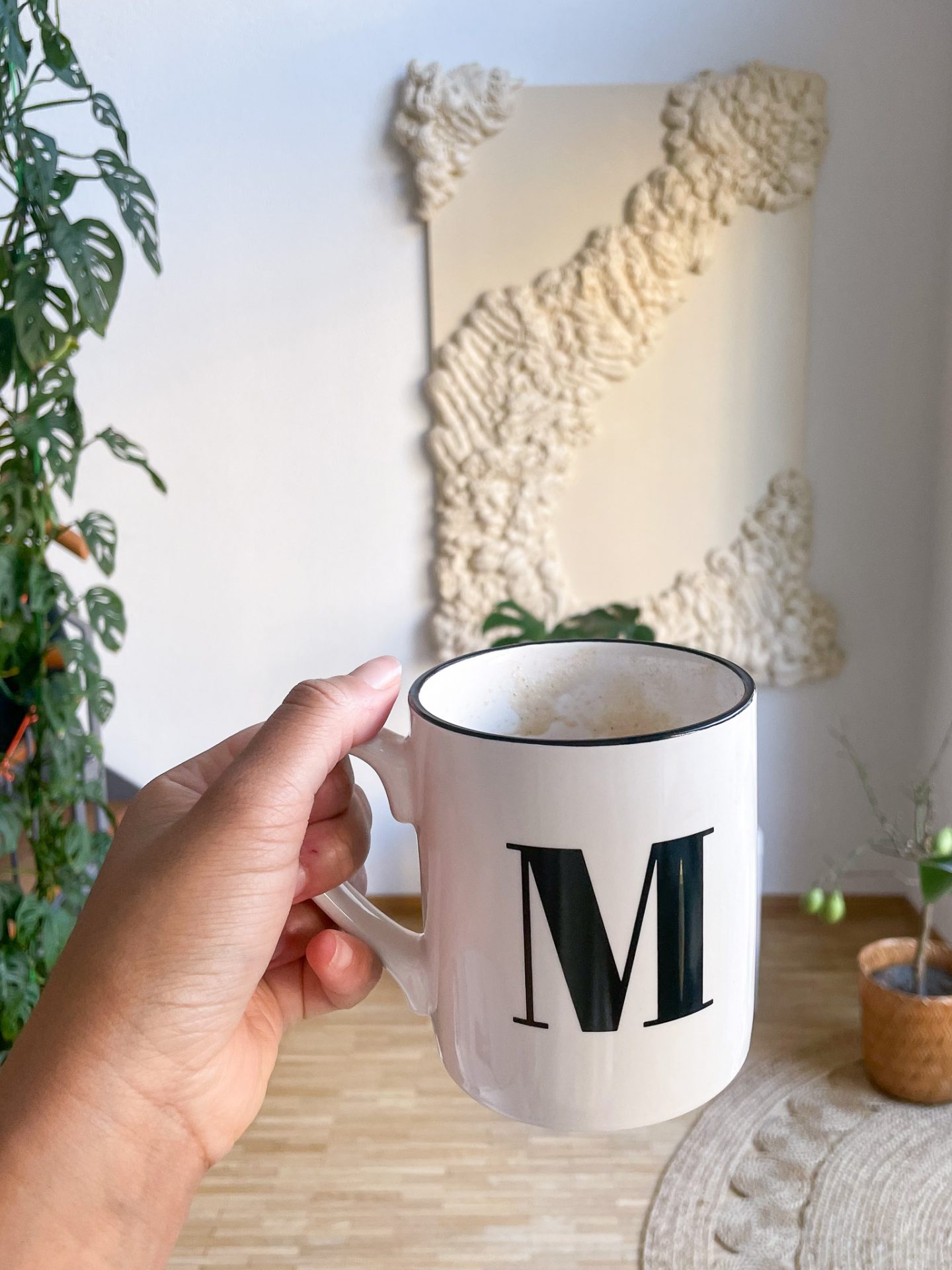 M Mug, Name cup