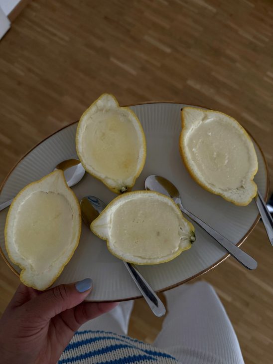 Creme Brûlée in a lemon, Dessert, Summer dessert,