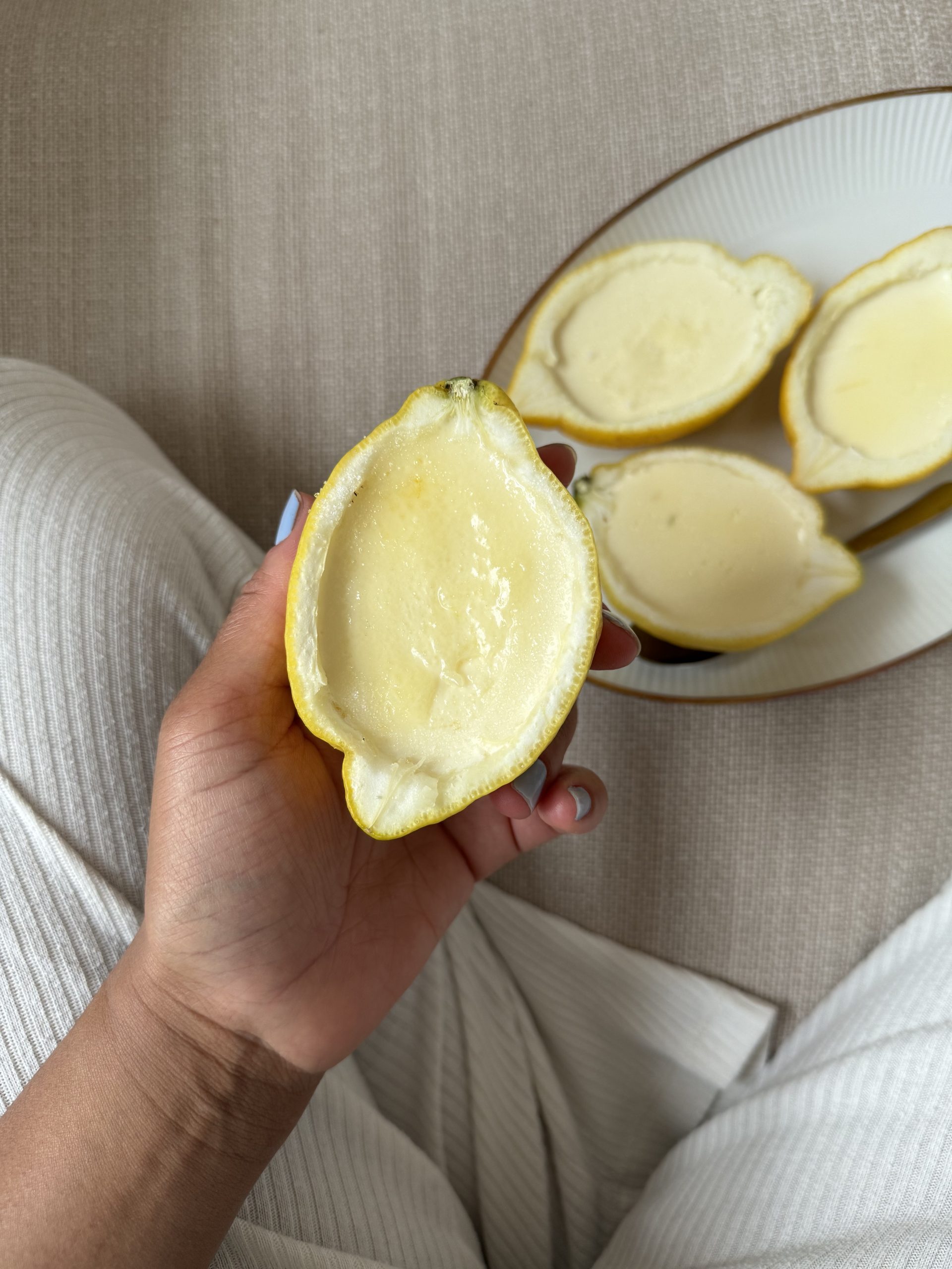 Creme Brûlée in a lemon, Dessert, Summer dessert,