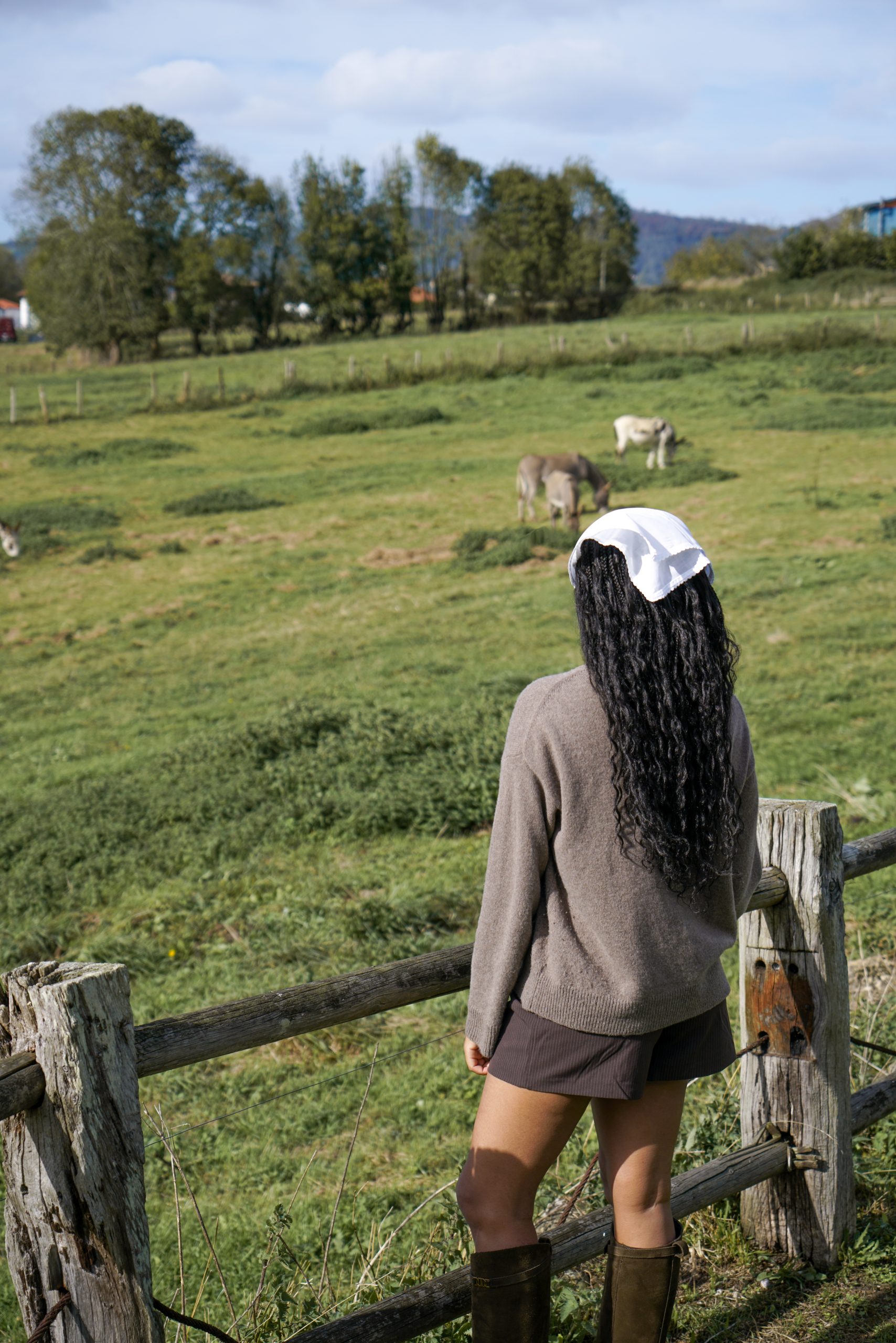 Sustainable Sweaters, Black Content Creator, Country Photo Inspiration