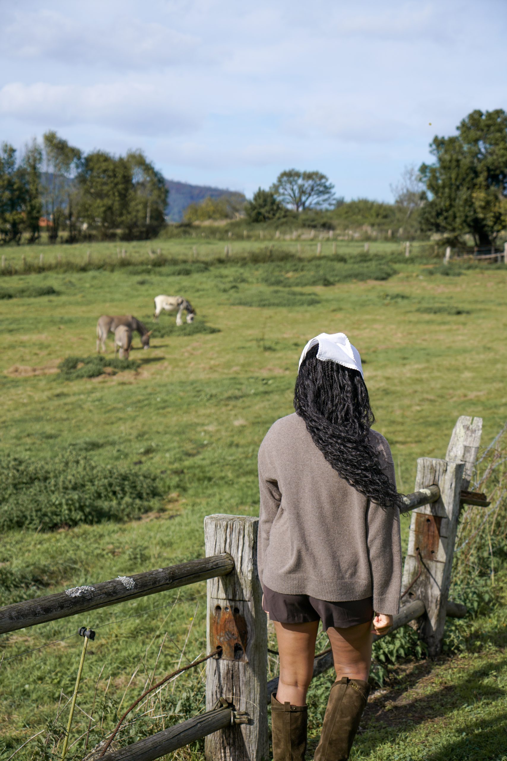 Sustainable Sweaters, Black Content Creator,