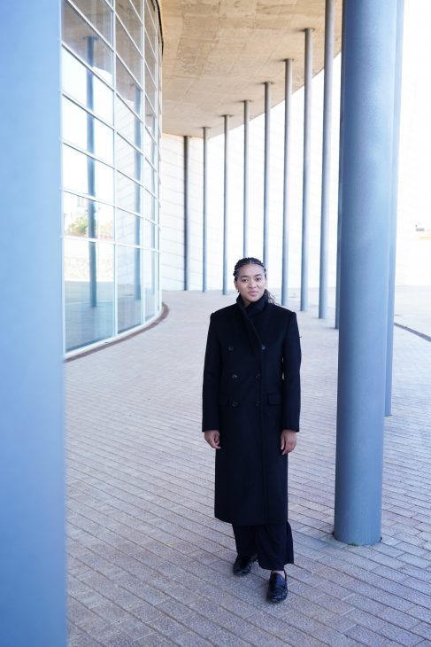 Styling the black coat, Swiss influencer, coat outfit