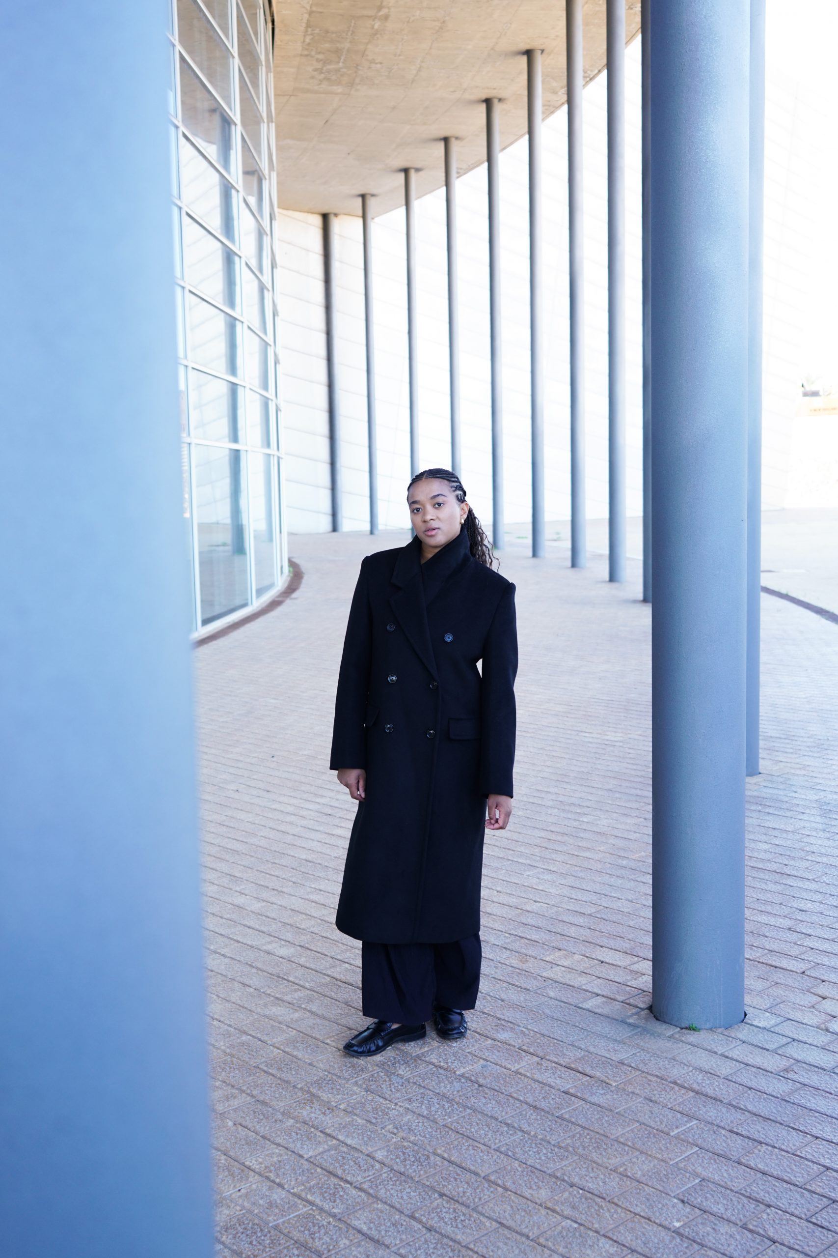 Styling the black coat, Swiss influencer, coat outfit